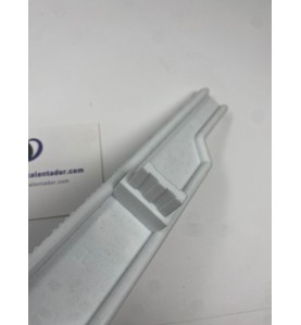 Rejilla trasnversal piscina 22mmx245 mm